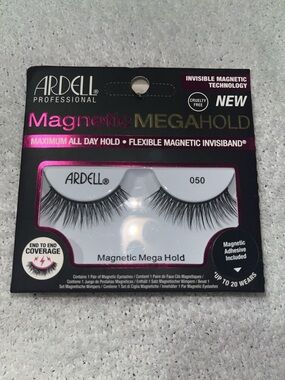 Ardell Magnetic Mega Hold False Lashes